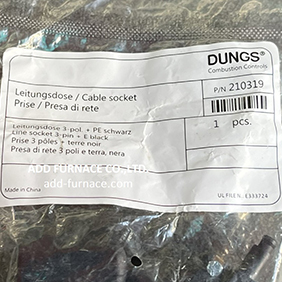 Line socket 3-pin + E black